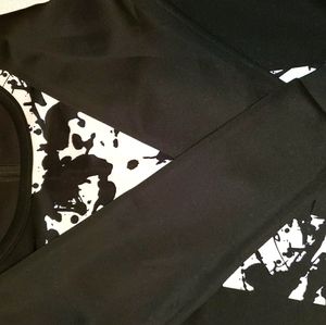 Torrid size 2 long sleeve with half zip back